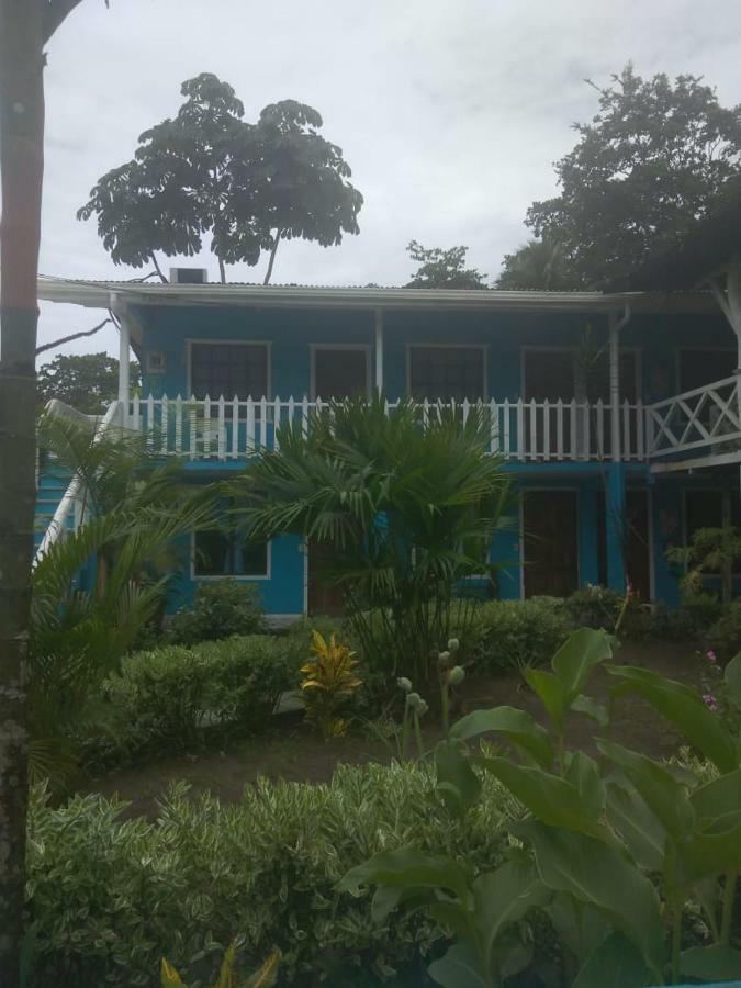 Cabinas Miss Miriam 2 トルトゥゲーロ エクステリア 写真